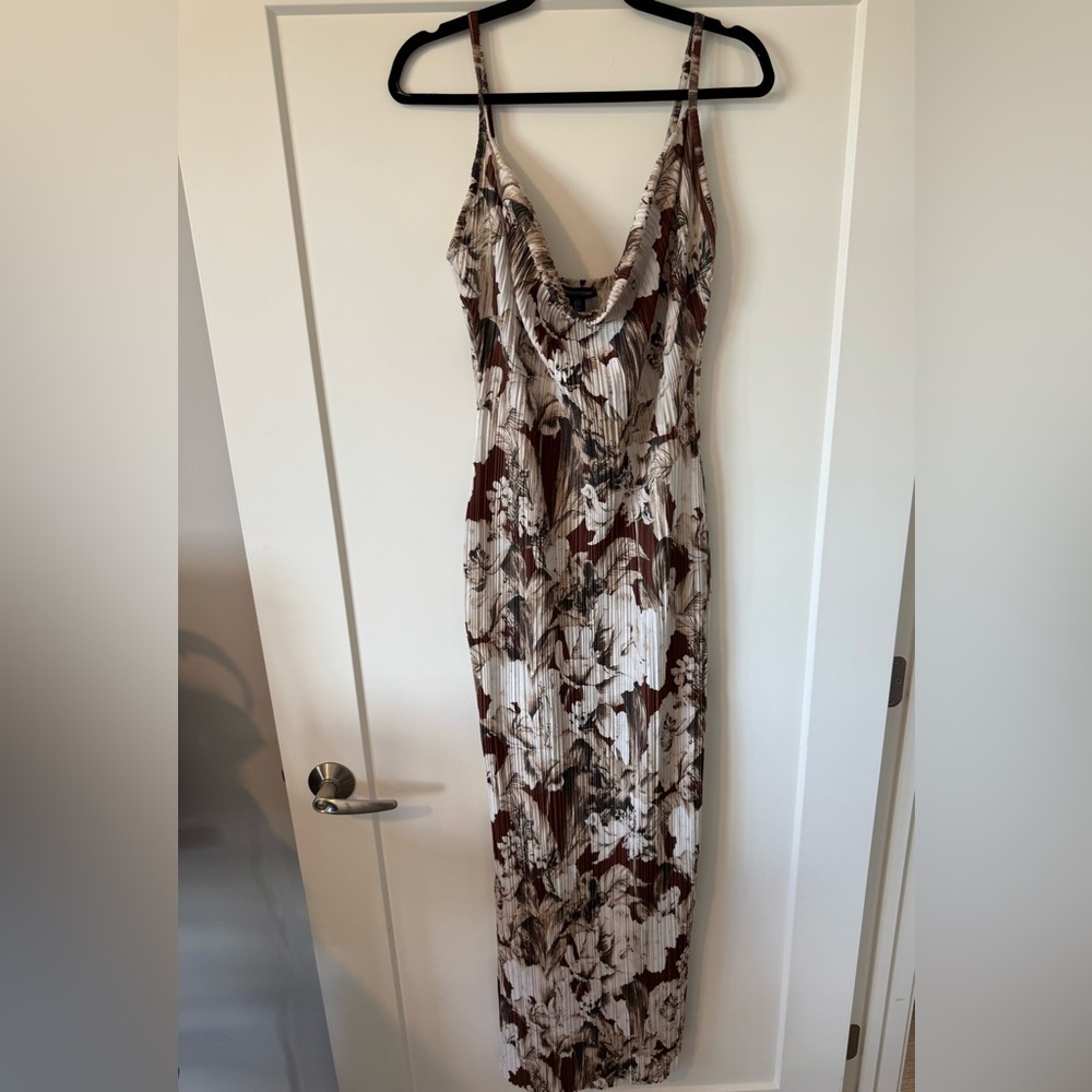 PrettyLittleThing Brown and White Ruched Sheath Dress